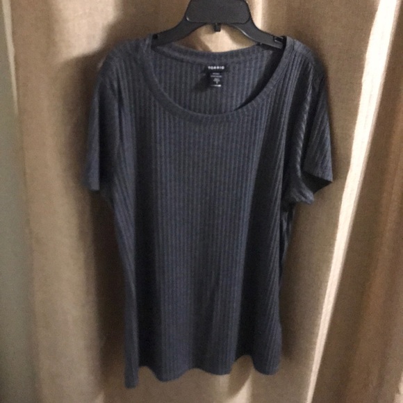 Torrid Grey Ribbed Tee - Picture 1 of 1